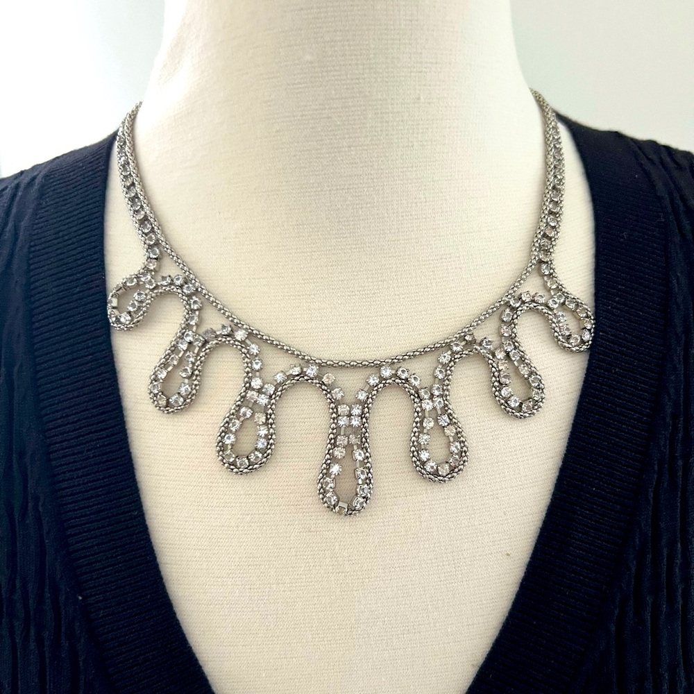 Elegant Silver crystal Necklace